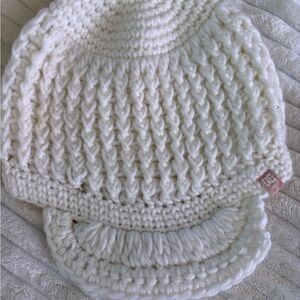 DC Cozy White Knit Hat